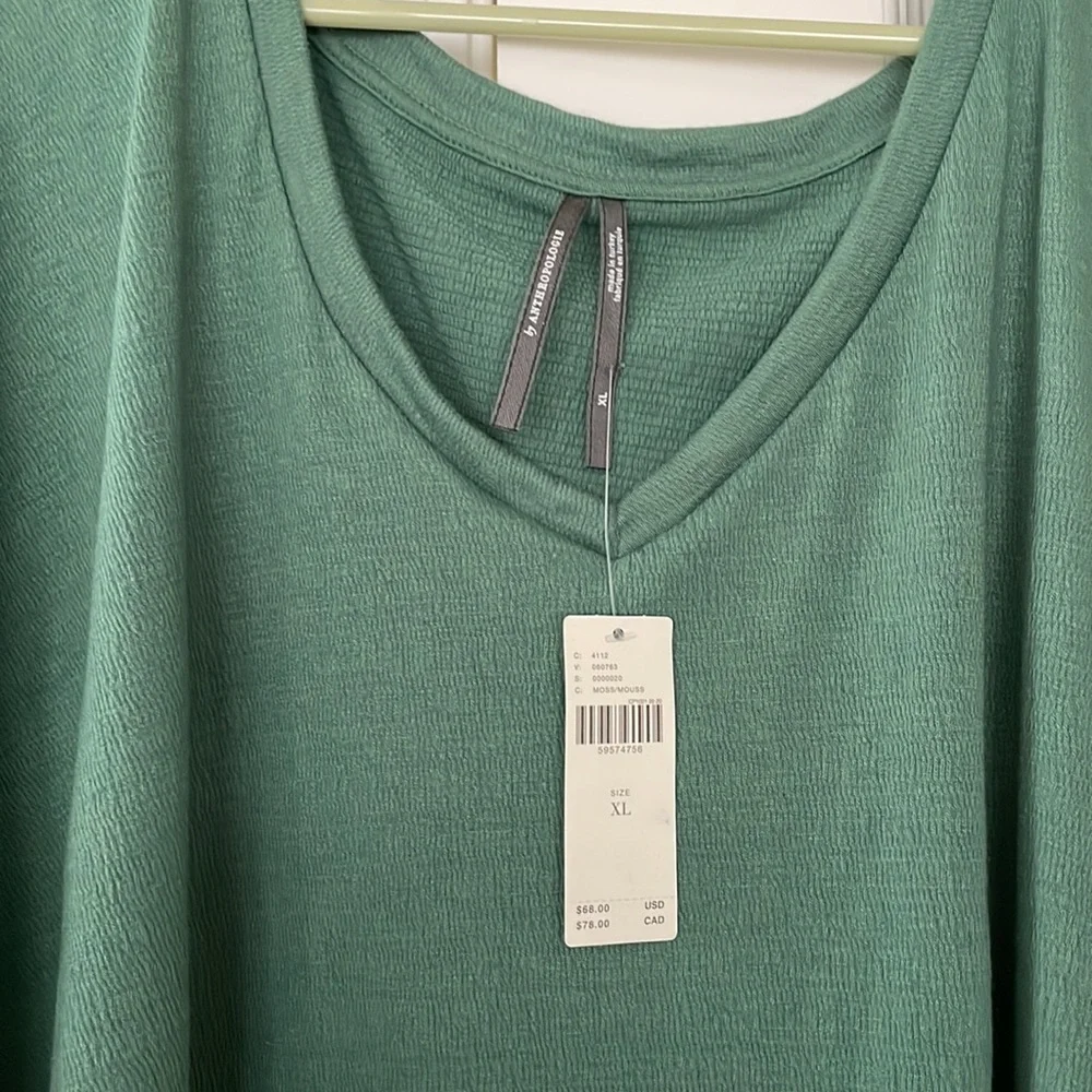 Green Long Sleeve Anthropologie Top - Picture 2 of 5